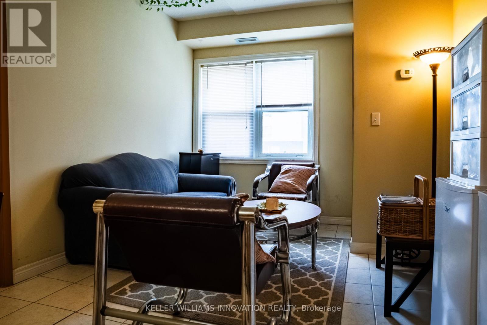 402 - 253 Lester Street, Waterloo, Ontario  N2L 3W6 - Photo 9 - X12310970