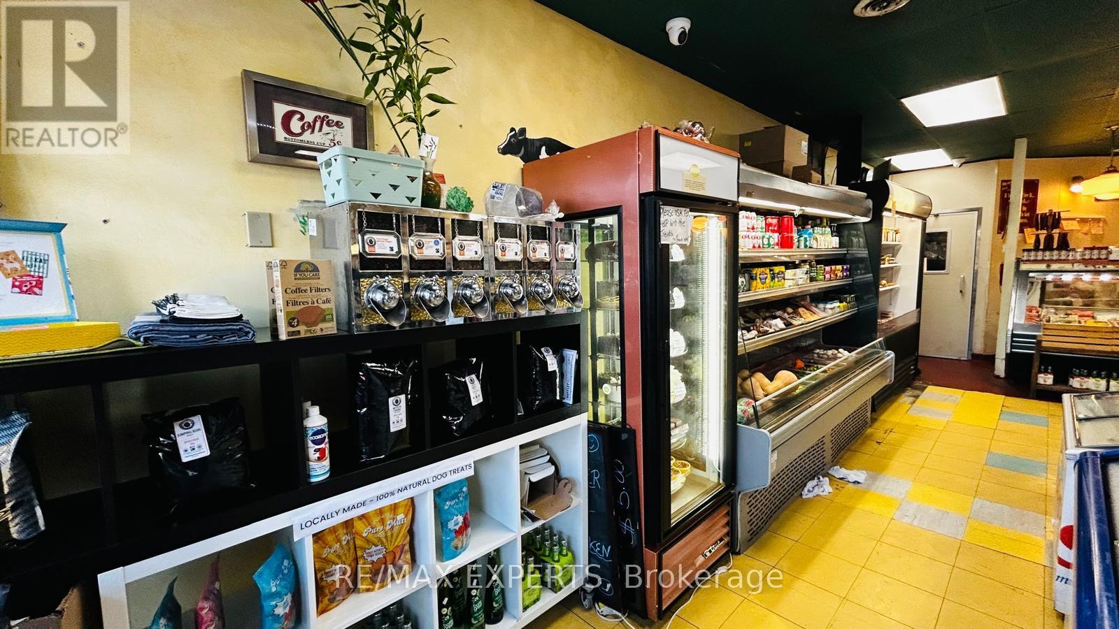 3 & 4 - 15980 Airport Road, Caledon, Ontario  L7C 1K5 - Photo 21 - W12475024