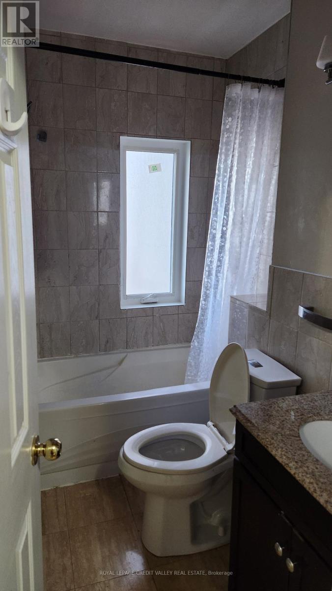 Upper Unit - 1017 Weston Road, Toronto, Ontario M6N 3R9 - Photo 9 - W12565612