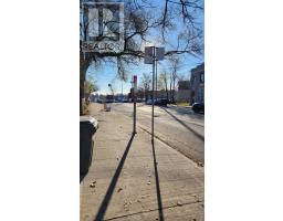 UPPER UNIT - 1017 WESTON ROAD, Toronto, Ontario