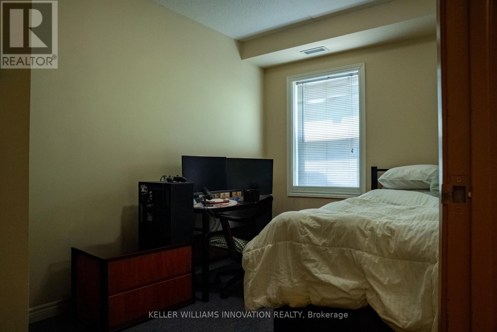 402 - 253 Lester Street, Waterloo, Ontario  N2L 3W6 - Photo 16 - X12310970