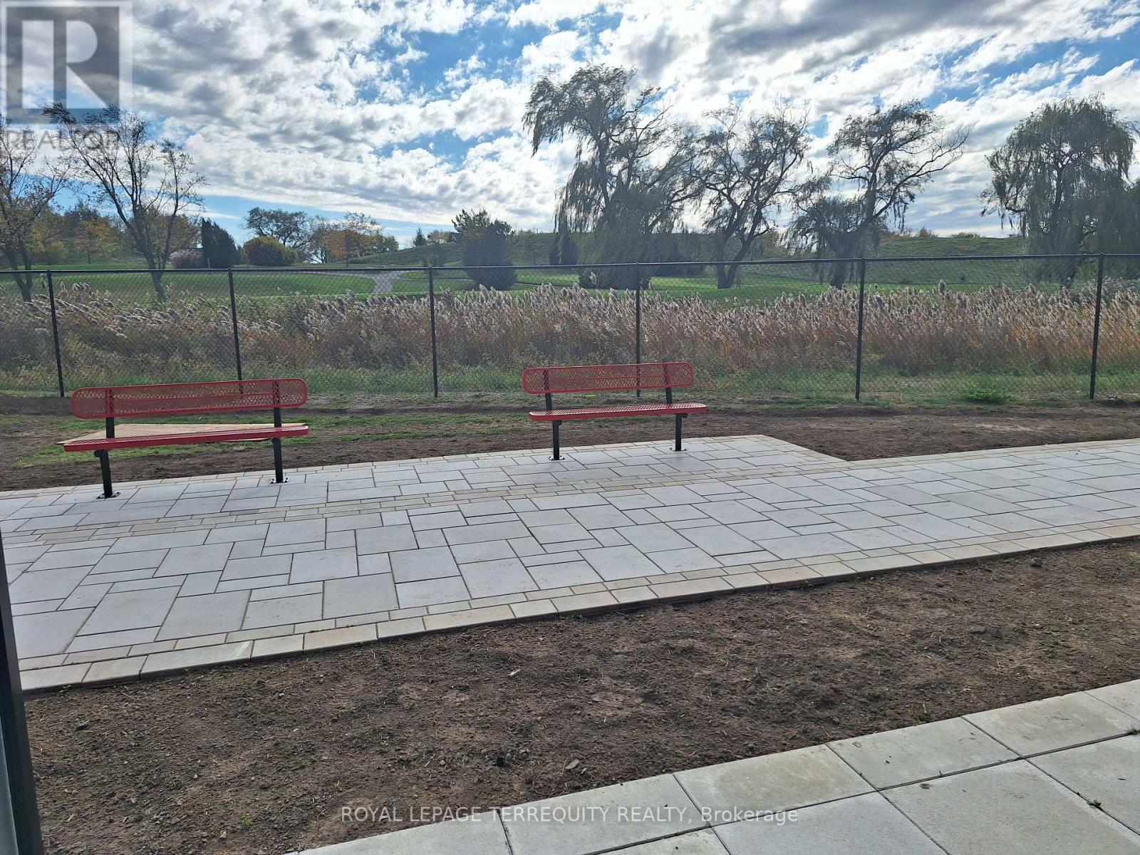 Lp 15 - 50 Herrick Avenue, St. Catharines, Ontario  L2P 0G3 - Photo 10 - X12601254