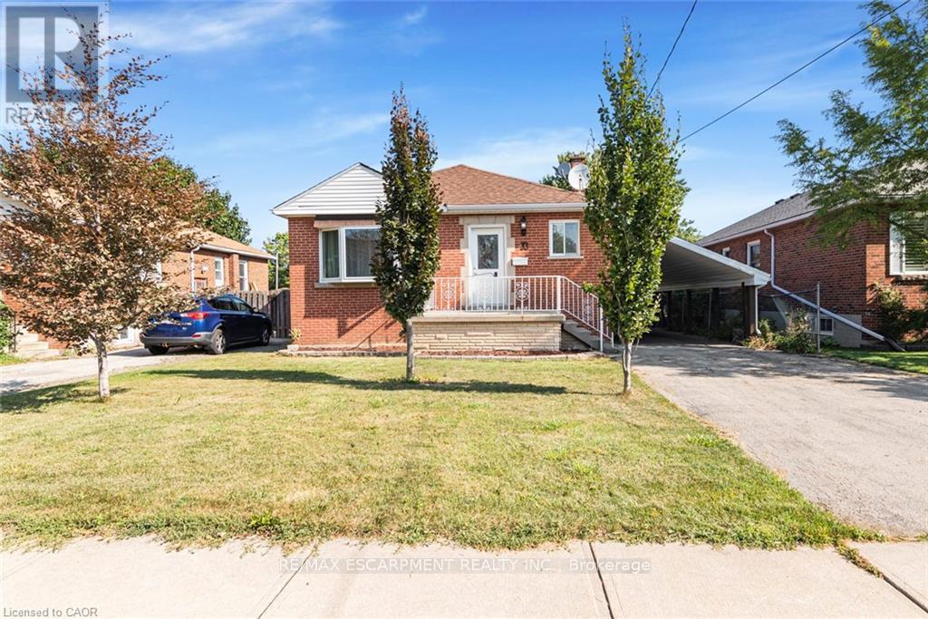 33 ALDERNEY AVENUE, hamilton (hill park), Ontario
