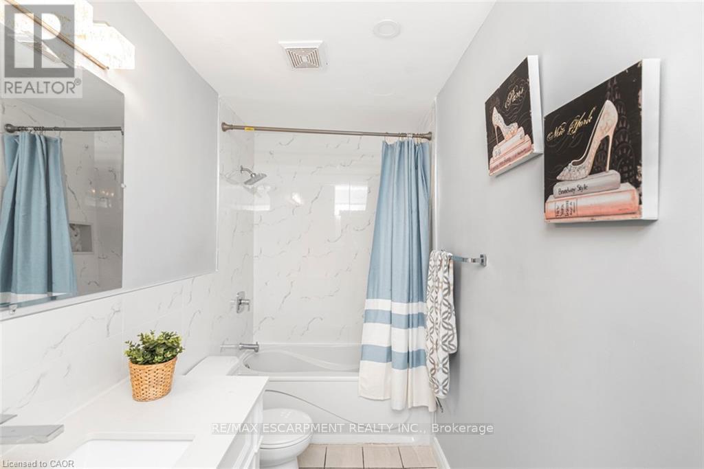 33 Alderney Avenue, Hamilton, Ontario  L9A 2A6 - Photo 29 - X12601256