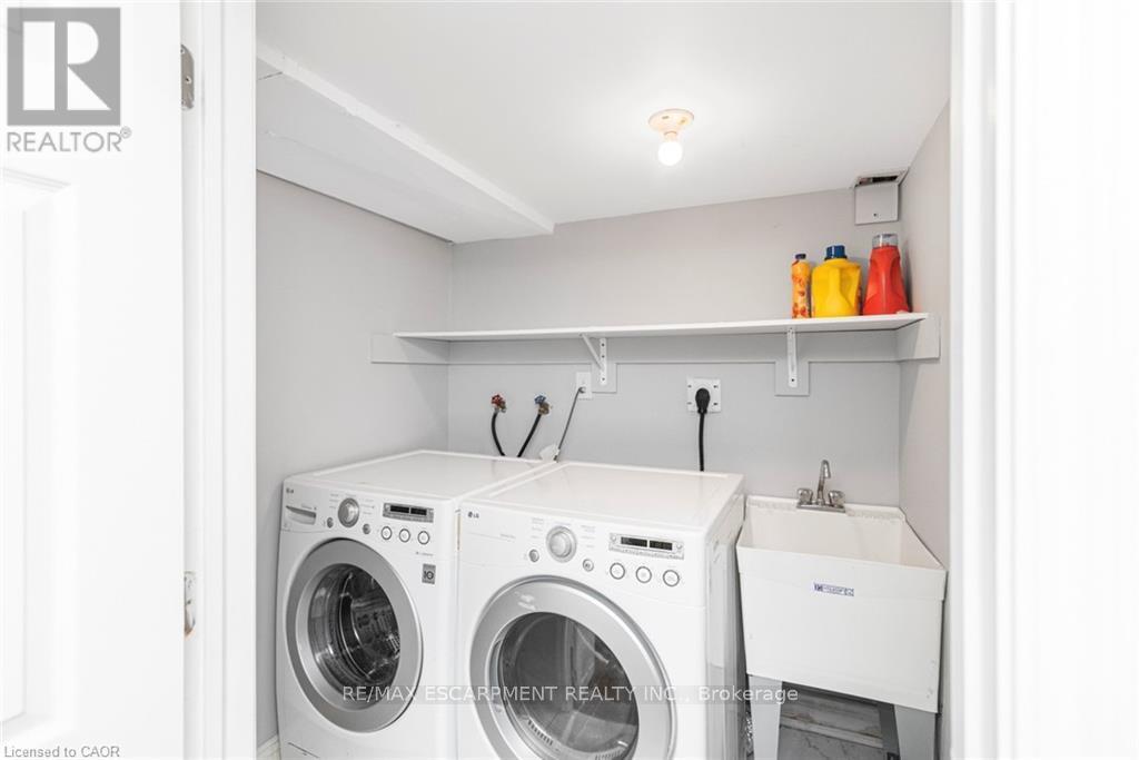 33 Alderney Avenue, Hamilton, Ontario  L9A 2A6 - Photo 38 - X12601256