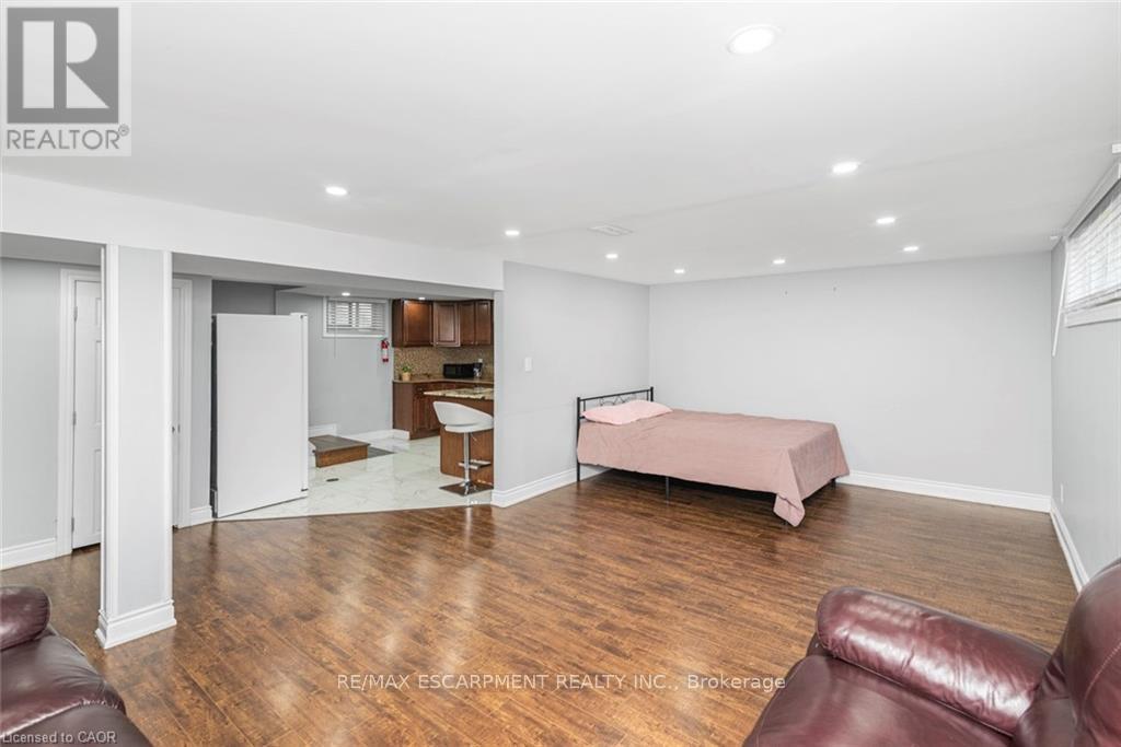 33 Alderney Avenue, Hamilton, Ontario  L9A 2A6 - Photo 42 - X12601256