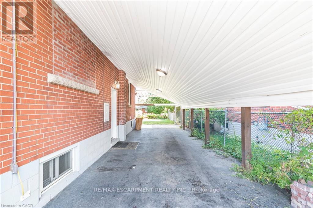 33 Alderney Avenue, Hamilton, Ontario  L9A 2A6 - Photo 46 - X12601256