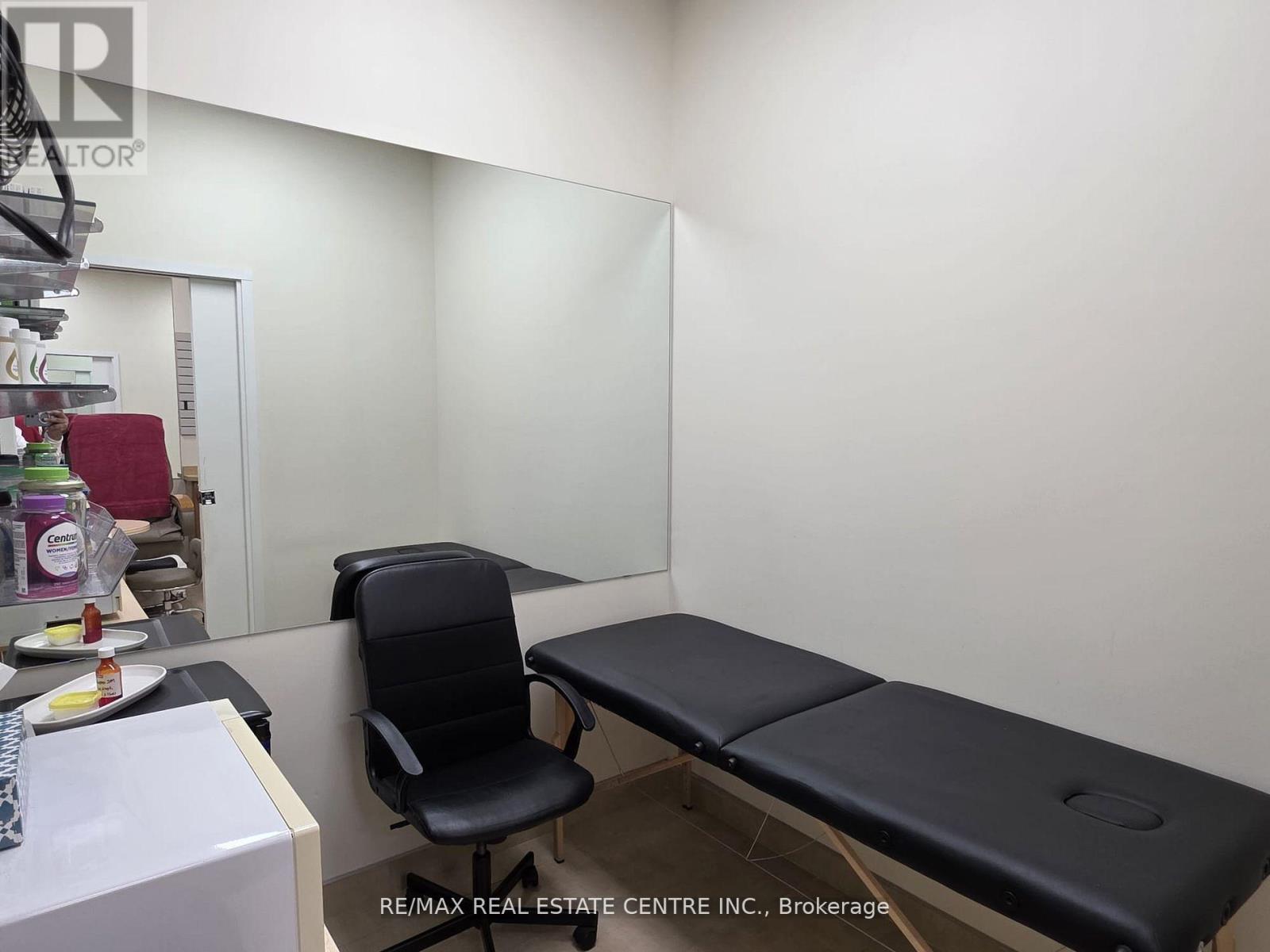 F12b - 84 Lynden Road, Brant, Ontario  N3R 6B8 - Photo 6 - X12601312