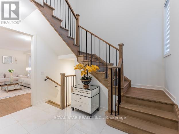 36 Shawbridge Court, Hamilton, Ontario  L8J 0M8 - Photo 5 - X12601330