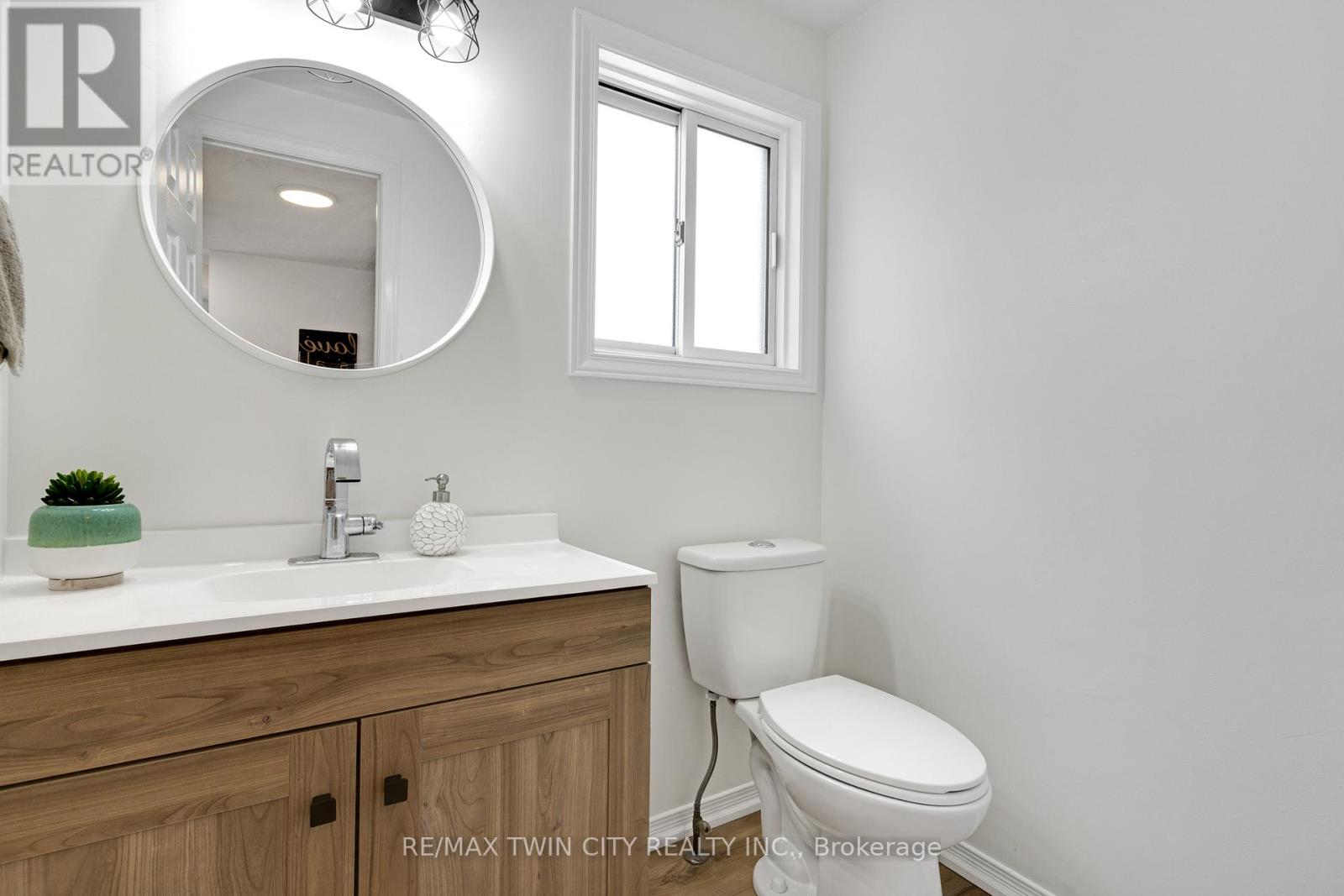 225 Thornbird Place, Waterloo, Ontario  N2T 2P1 - Photo 20 - X12601362