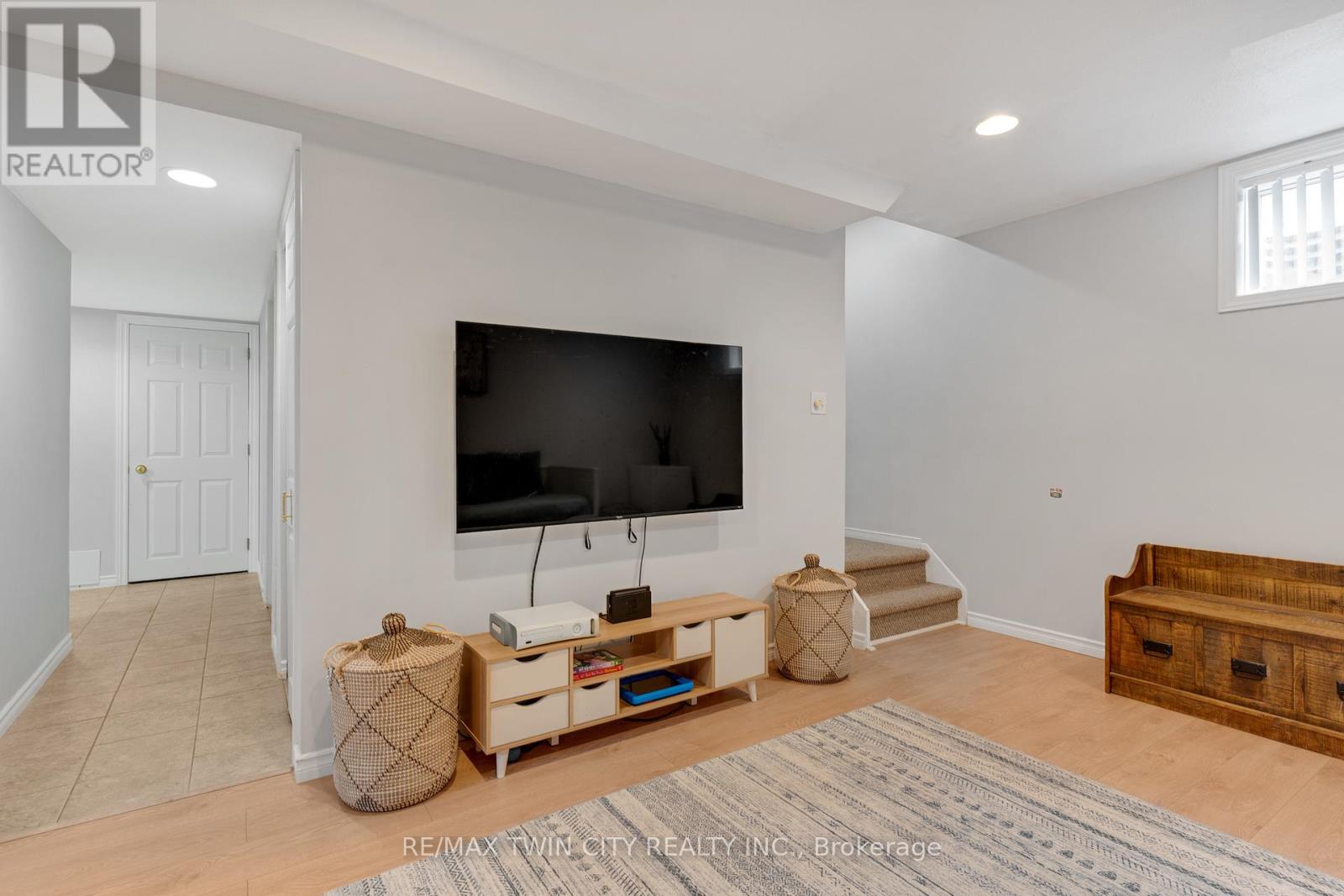 225 Thornbird Place, Waterloo, Ontario  N2T 2P1 - Photo 35 - X12601362