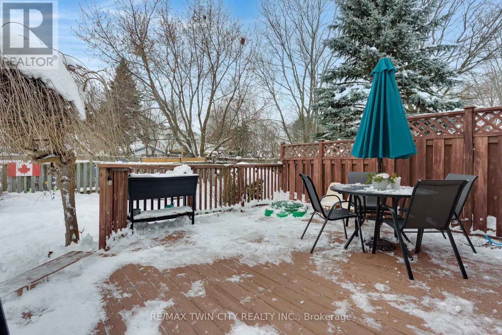 225 Thornbird Place, Waterloo, Ontario  N2T 2P1 - Photo 38 - X12601362