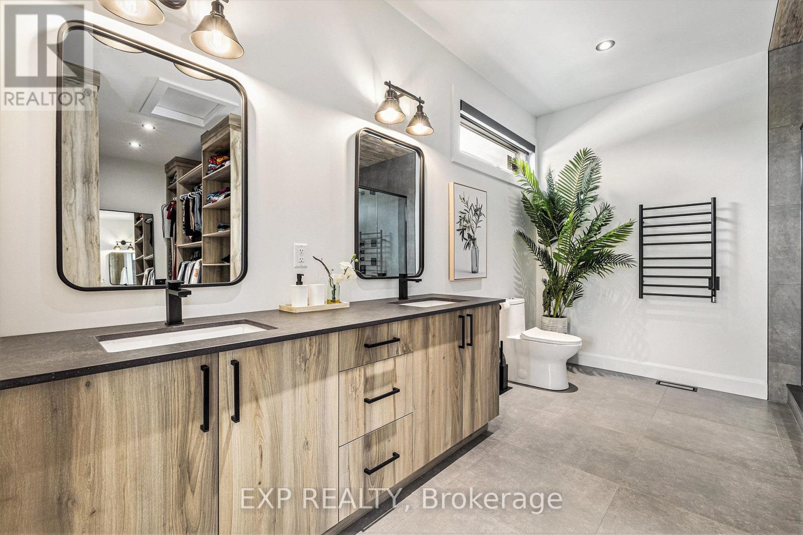 1056 Notre Dame Street, Russell, Ontario  K0A 1W0 - Photo 20 - X12601380