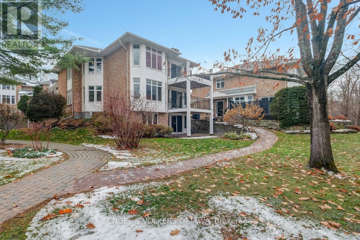 25 Bittern Court, Ottawa, Ontario  K1L 8K9 - Photo 36 - X12601440