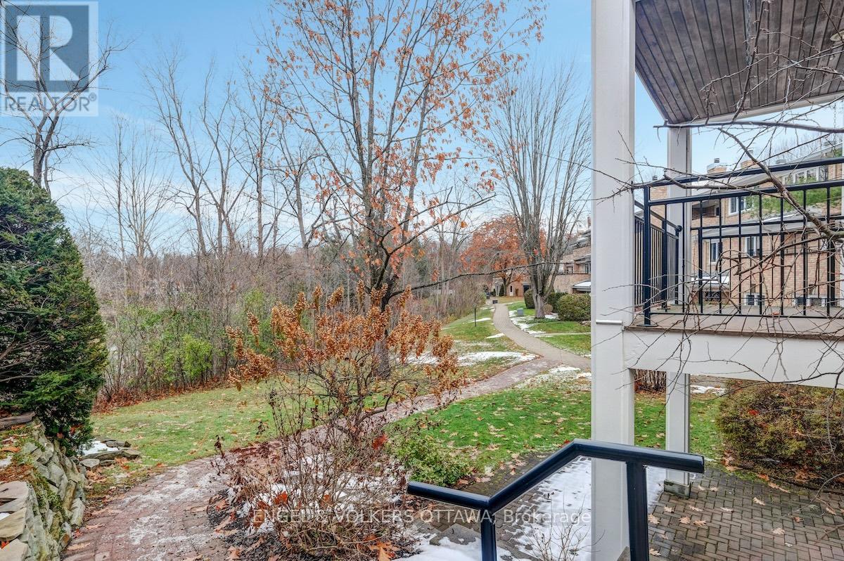 25 Bittern Court, Ottawa, Ontario  K1L 8K9 - Photo 37 - X12601440