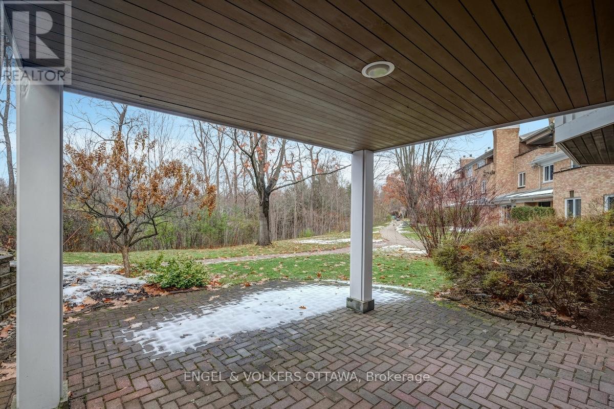 25 Bittern Court, Ottawa, Ontario  K1L 8K9 - Photo 38 - X12601440