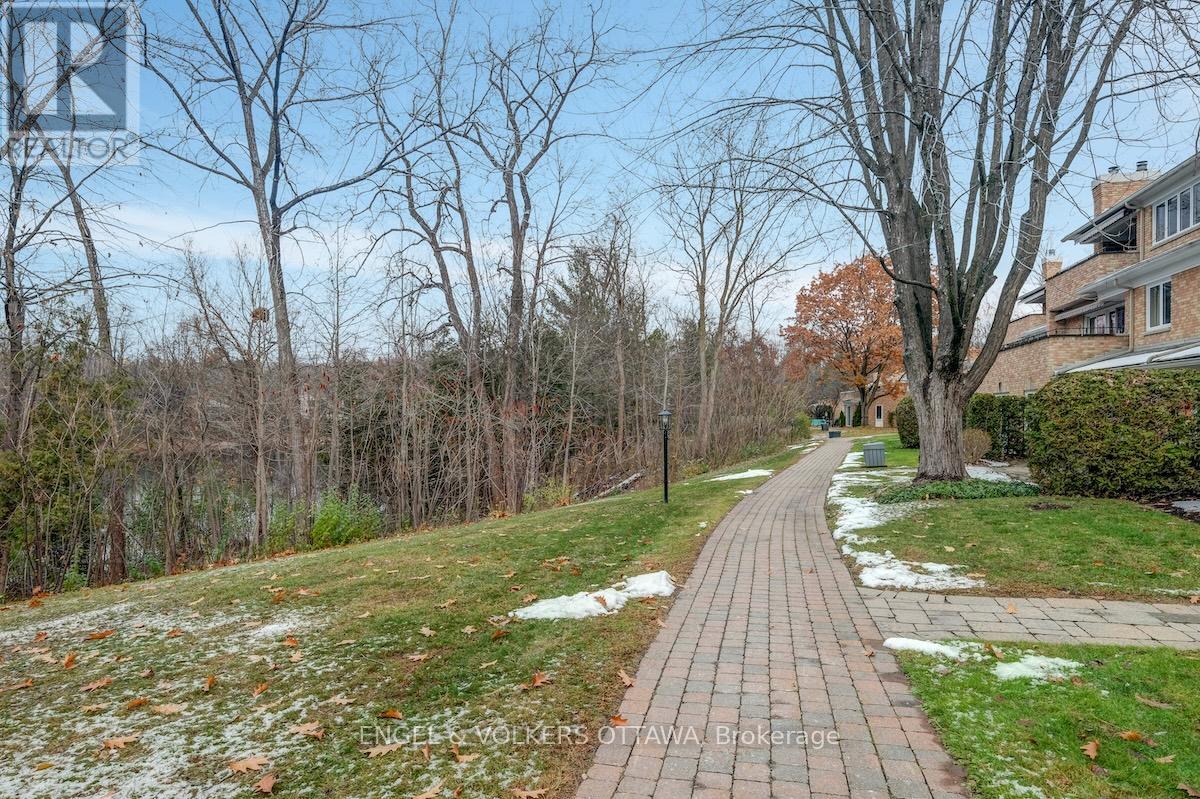 25 Bittern Court, Ottawa, Ontario  K1L 8K9 - Photo 42 - X12601440