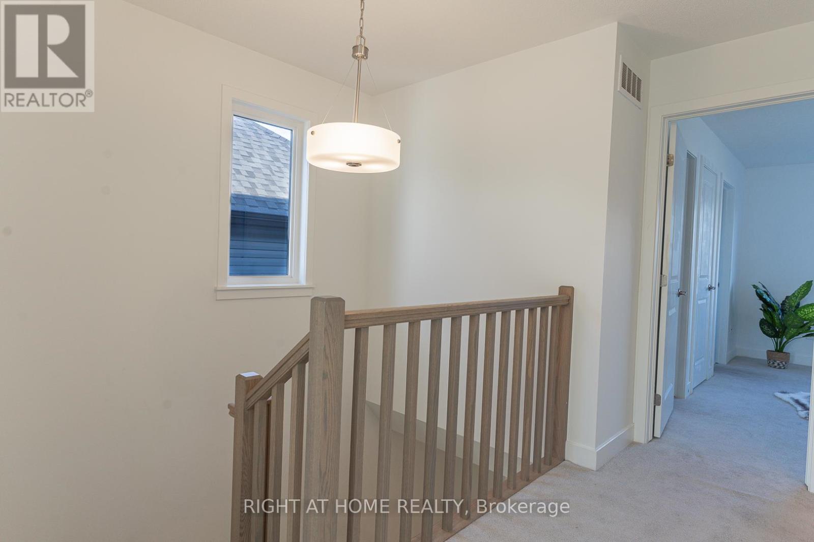 16 Nettle Crescent, Ottawa, Ontario  K1T 0W8 - Photo 25 - X12601470