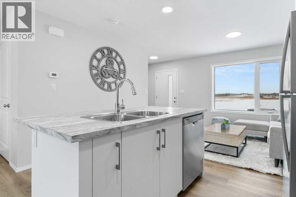 37 Louis Drive, Rural Red Deer County, Alberta T4E 3E5 - Photo 10 - A2272382