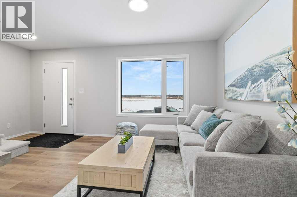 37 Louis Drive, Rural Red Deer County, Alberta T4E 3E5 - Photo 4 - A2272382