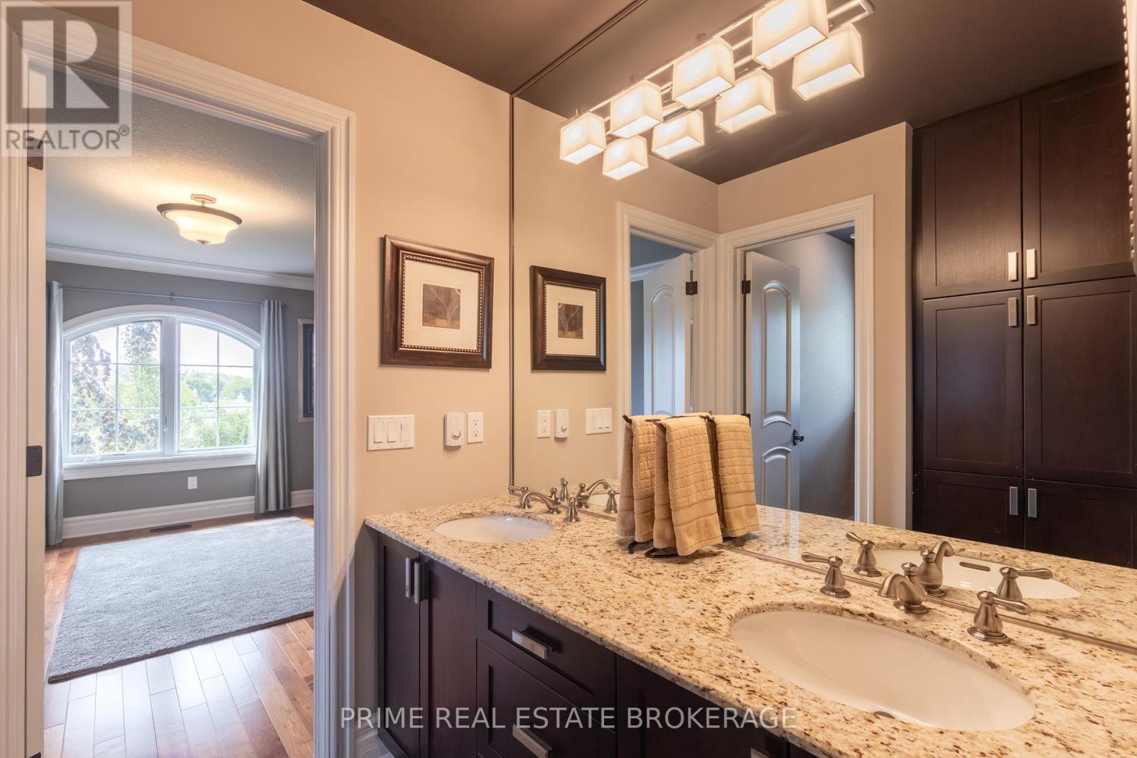 565 Eagletrace Drive, London North, Ontario  N6G 0E8 - Photo 32 - X12410777