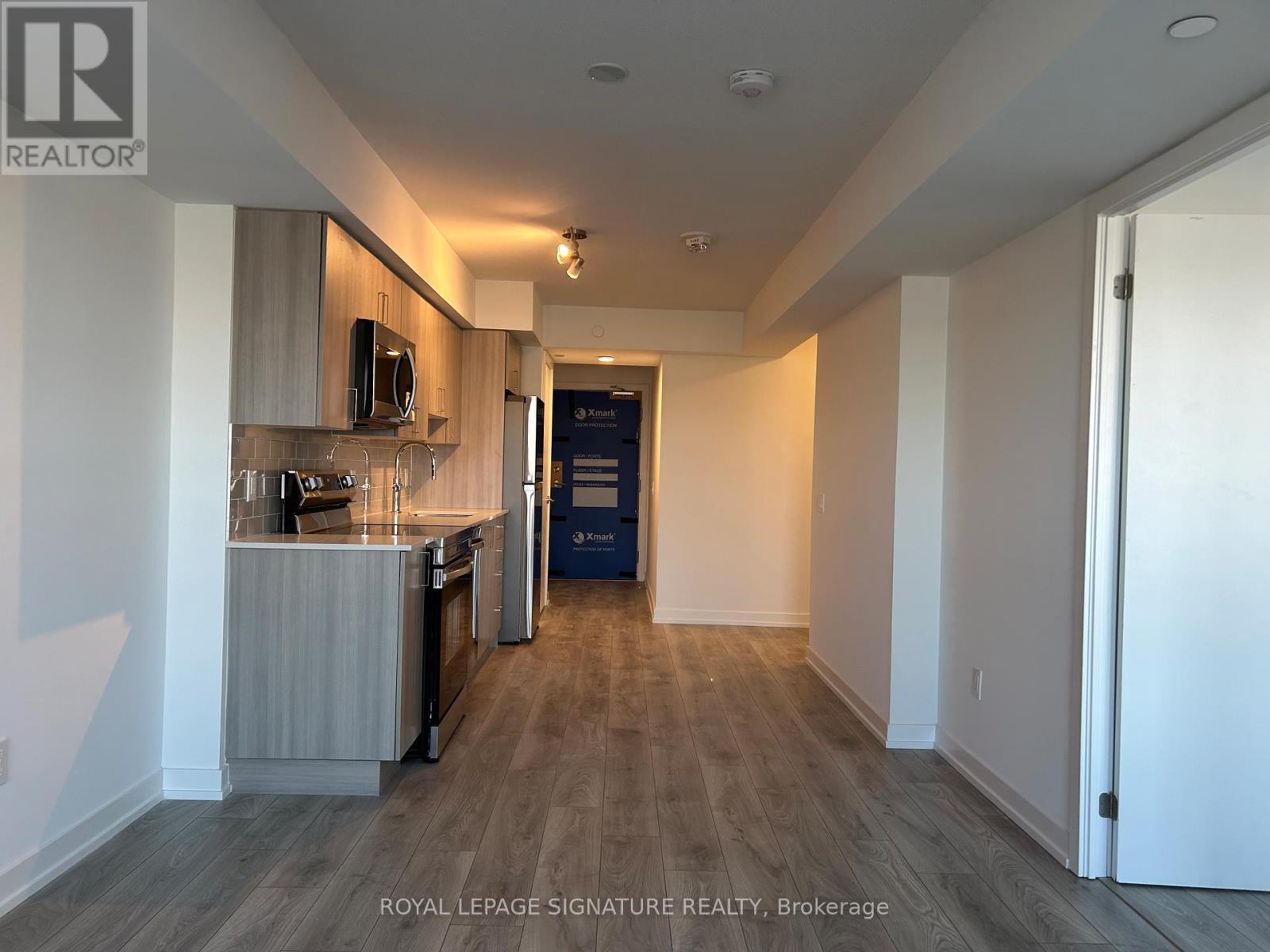 301 - 1455 Celebration Drive, Pickering, Ontario  L1W 1L8 - Photo 11 - E12601454