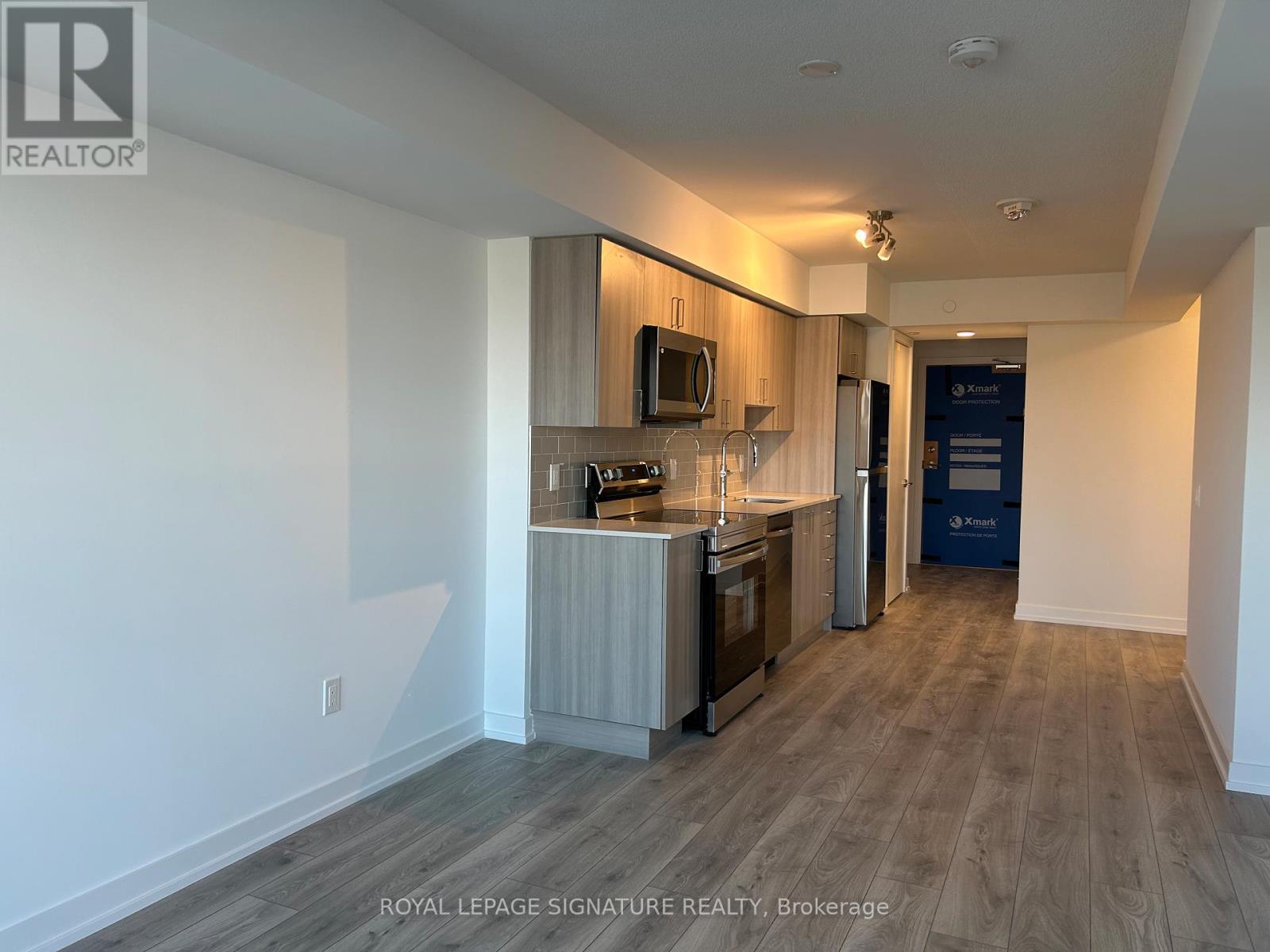 301 - 1455 Celebration Drive, Pickering, Ontario  L1W 1L8 - Photo 9 - E12601454