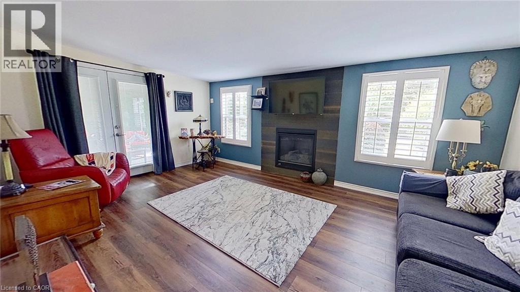 Photo 6 of 36 for 27 Hepburn Avenue