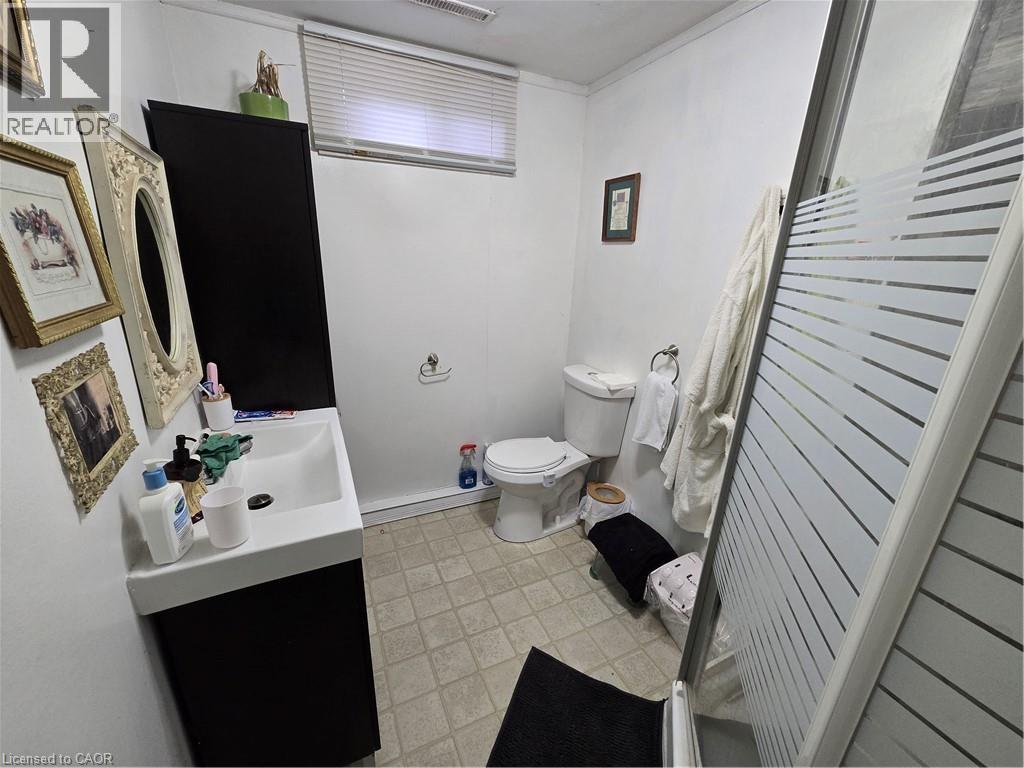 27 Hepburn Avenue, St. Thomas, Ontario  N5R 4J4 - Photo 30 - 40770806