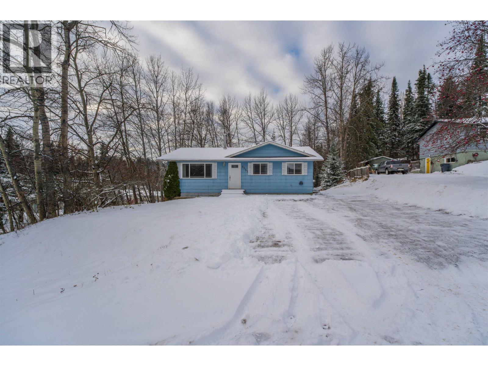 6151 Poplar Place, Prince George, British Columbia V2K 1X3 - Photo 2 - R3071800