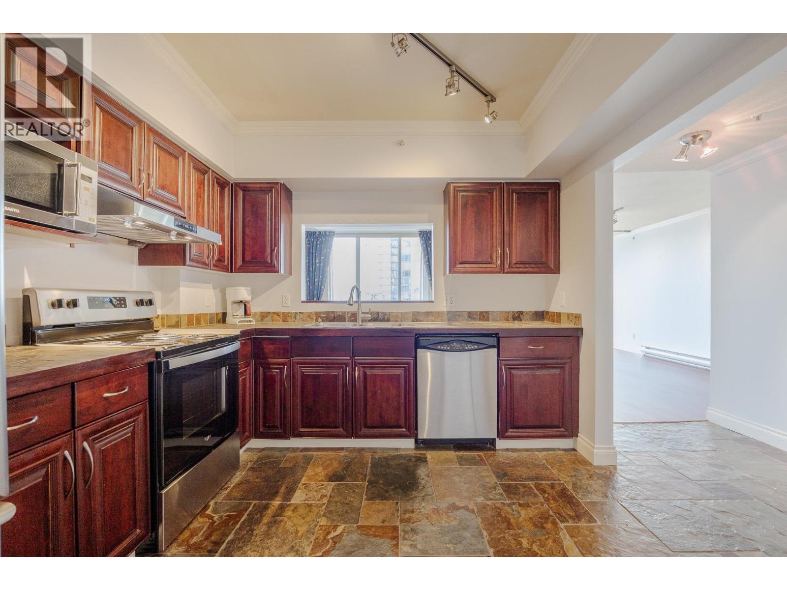 Ph1 1180 Pinetree Way, Coquitlam, British Columbia  V3B 7L2 - Photo 8 - R3071867