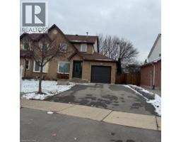 214 ROSS Lane, Oakville, Ontario