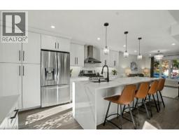 166 WESTVALE Drive, Waterloo, Ontario