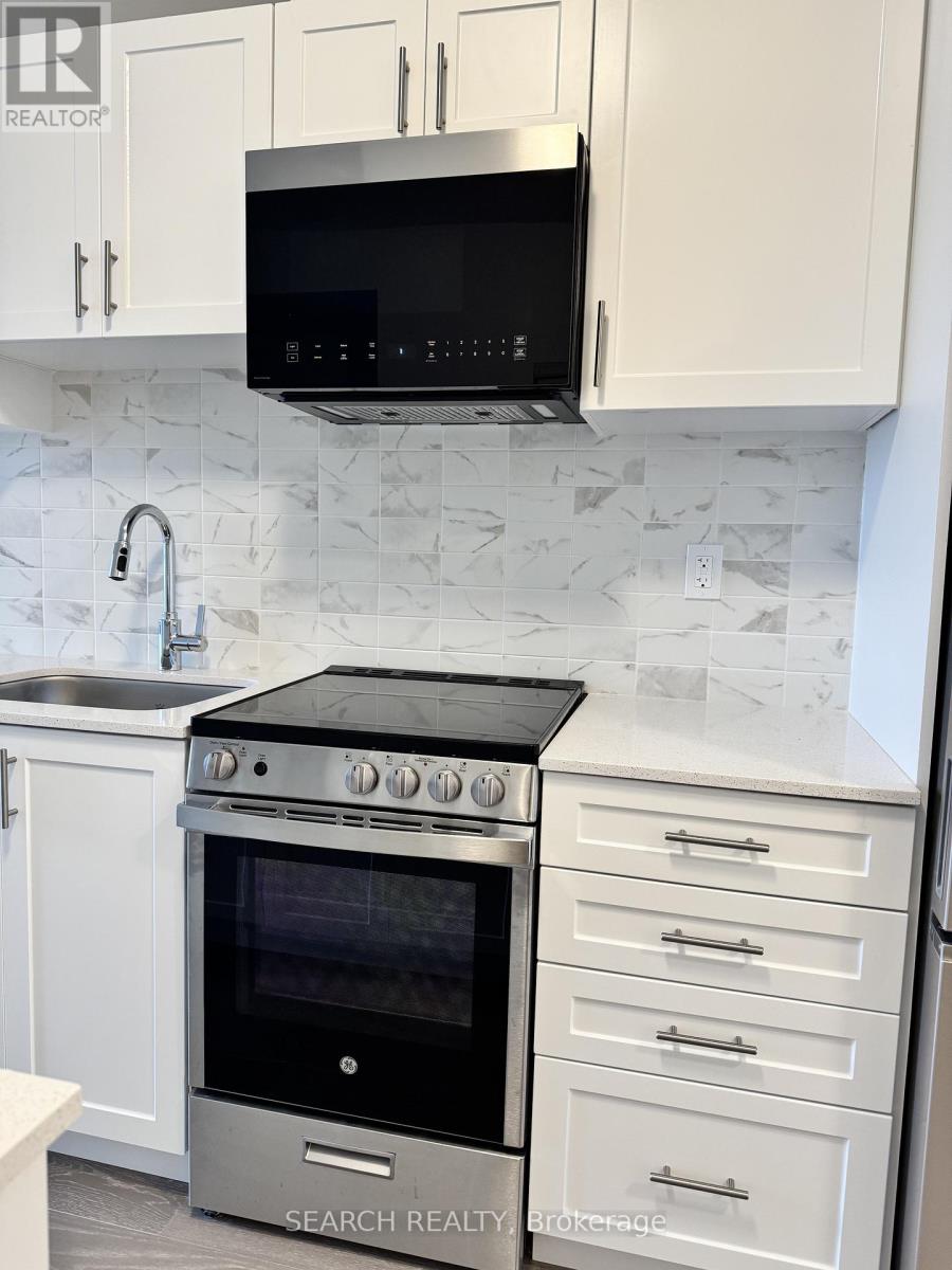 809 - 705 Davis Drive, Newmarket, Ontario  L3Y 0J2 - Photo 11 - N12601424