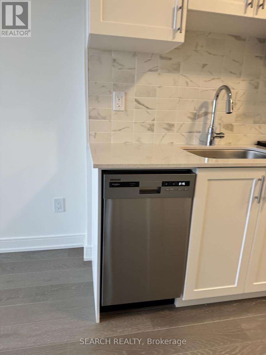 809 - 705 Davis Drive, Newmarket, Ontario  L3Y 0J2 - Photo 13 - N12601424