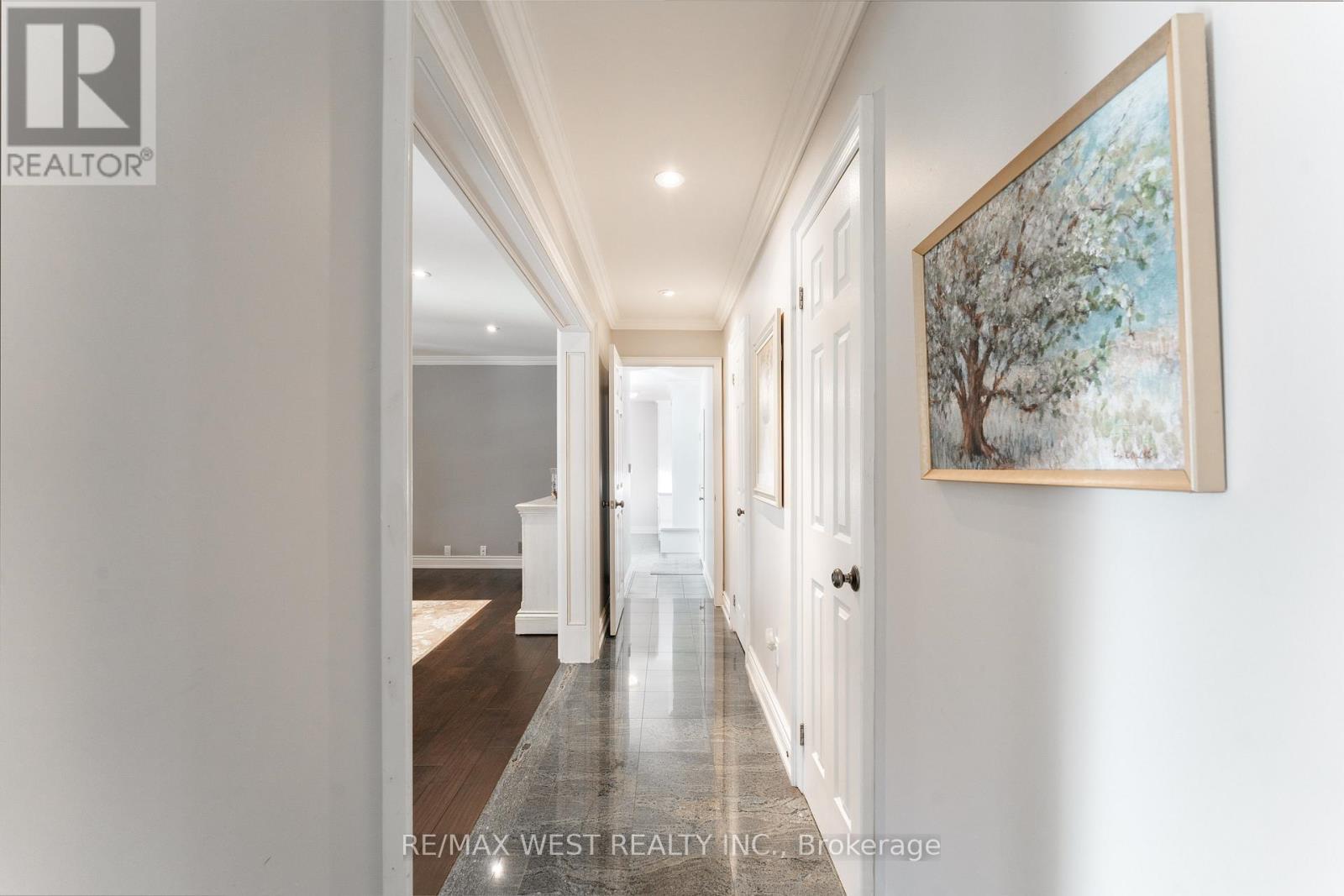 18 Harrowsmith Place, Richmond Hill, Ontario  L4E 2J9 - Photo 13 - N12601464