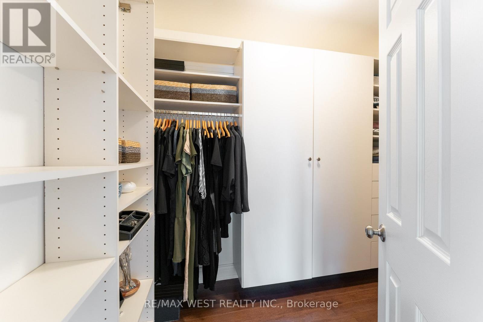 18 Harrowsmith Place, Richmond Hill, Ontario  L4E 2J9 - Photo 22 - N12601464