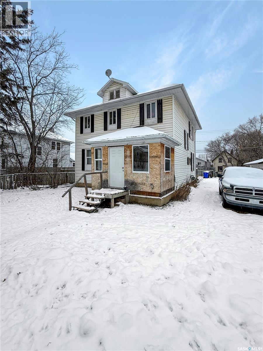 538 13th Street W, Prince Albert, Saskatchewan  S6V 3G7 - Photo 4 - SK025209