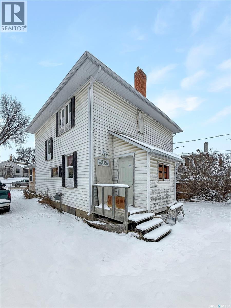 538 13th Street W, Prince Albert, Saskatchewan  S6V 3G7 - Photo 5 - SK025209