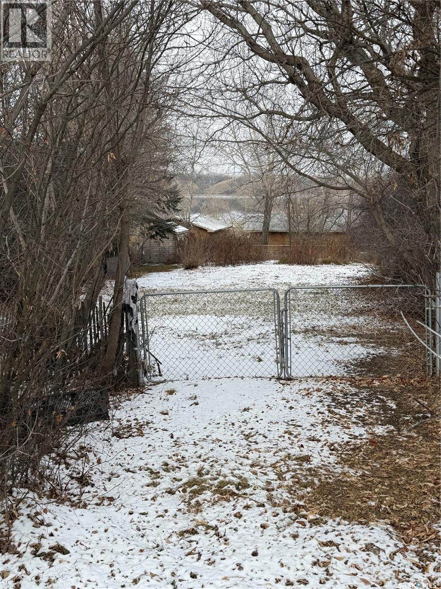 303 Douglas Avenue, Manitou Beach, Saskatchewan  S0K 4T1 - Photo 2 - SK025021