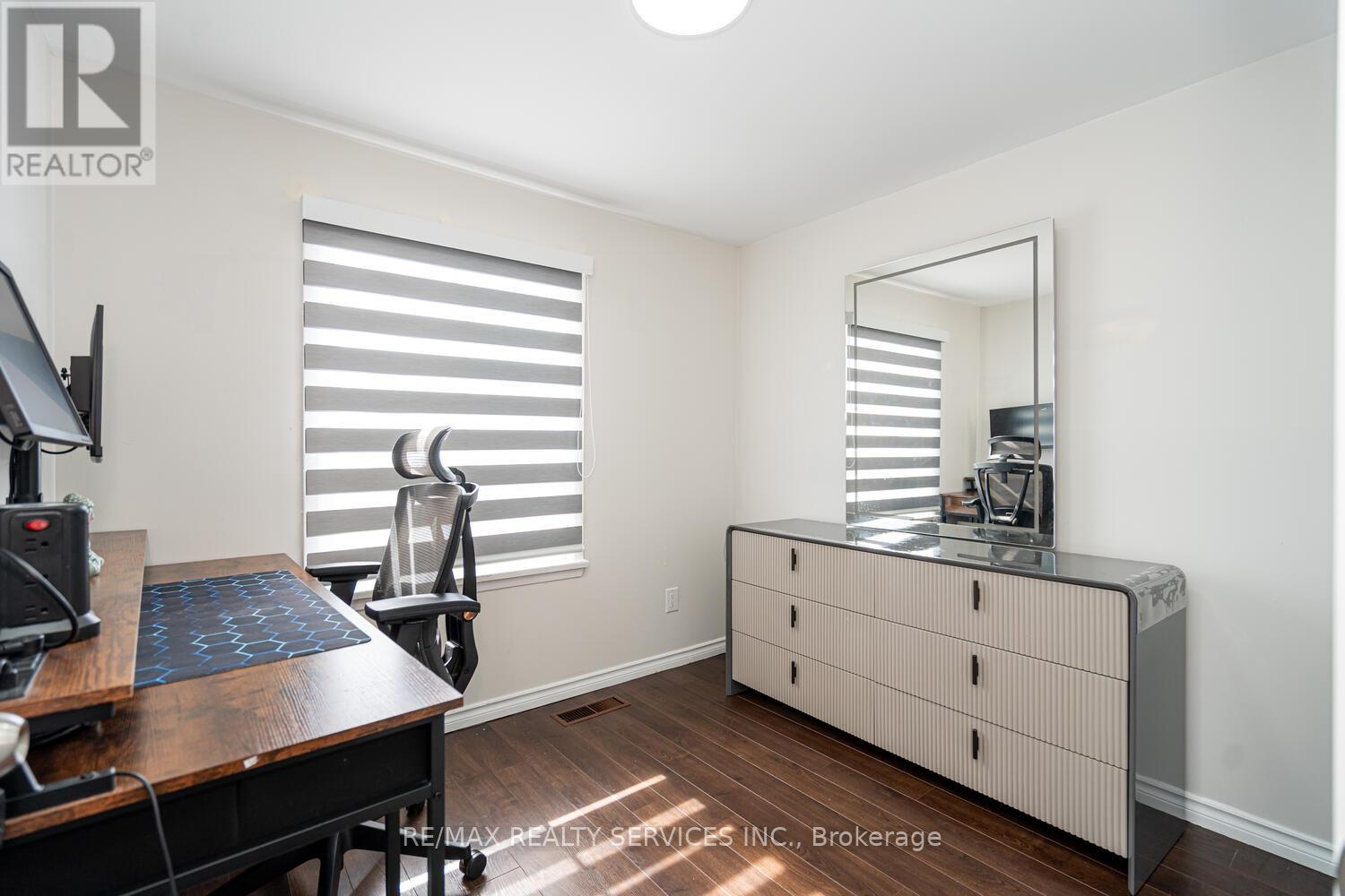 172 Hansen Road, Brampton (Madoc), Ontario  L6V 2G6 - Photo 31 - W12601384