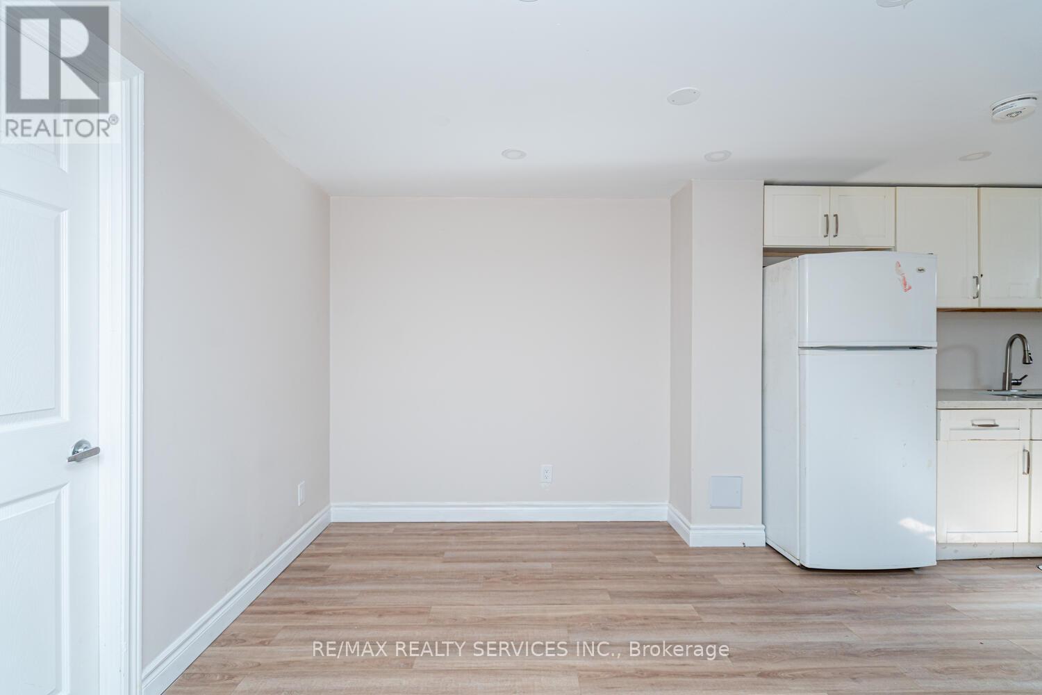 172 Hansen Road, Brampton (Madoc), Ontario  L6V 2G6 - Photo 35 - W12601384