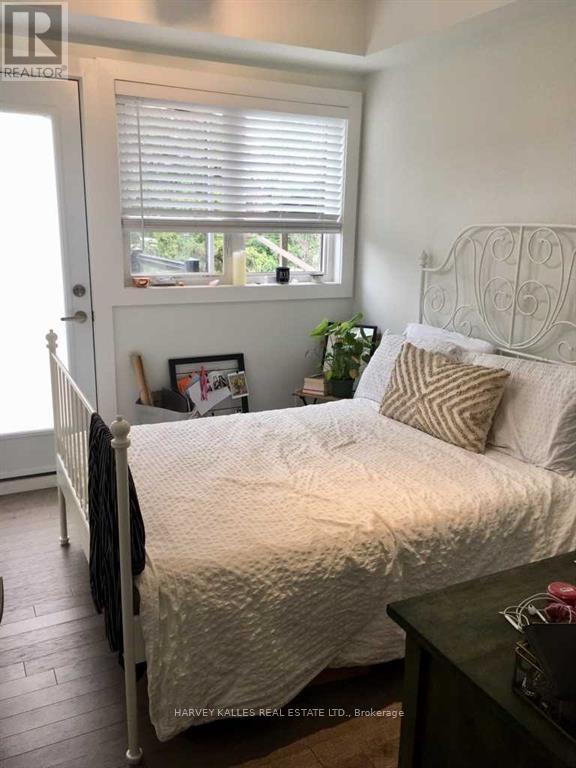 2 - 160 Lansdowne Avenue, Toronto, Ontario  M6K 2V9 - Photo 5 - W12601430