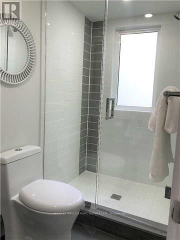 2 - 160 Lansdowne Avenue, Toronto, Ontario  M6K 2V9 - Photo 7 - W12601430