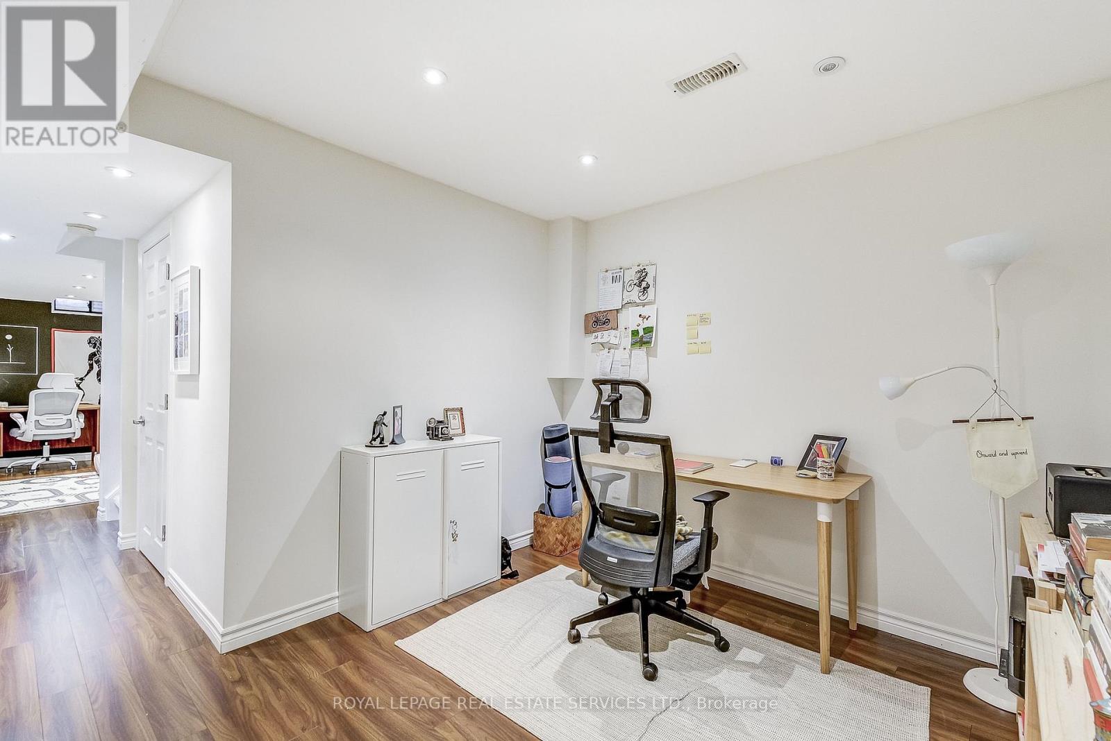 2455 Springforest Drive, Oakville, Ontario  L6M 0A1 - Photo 17 - W12601436