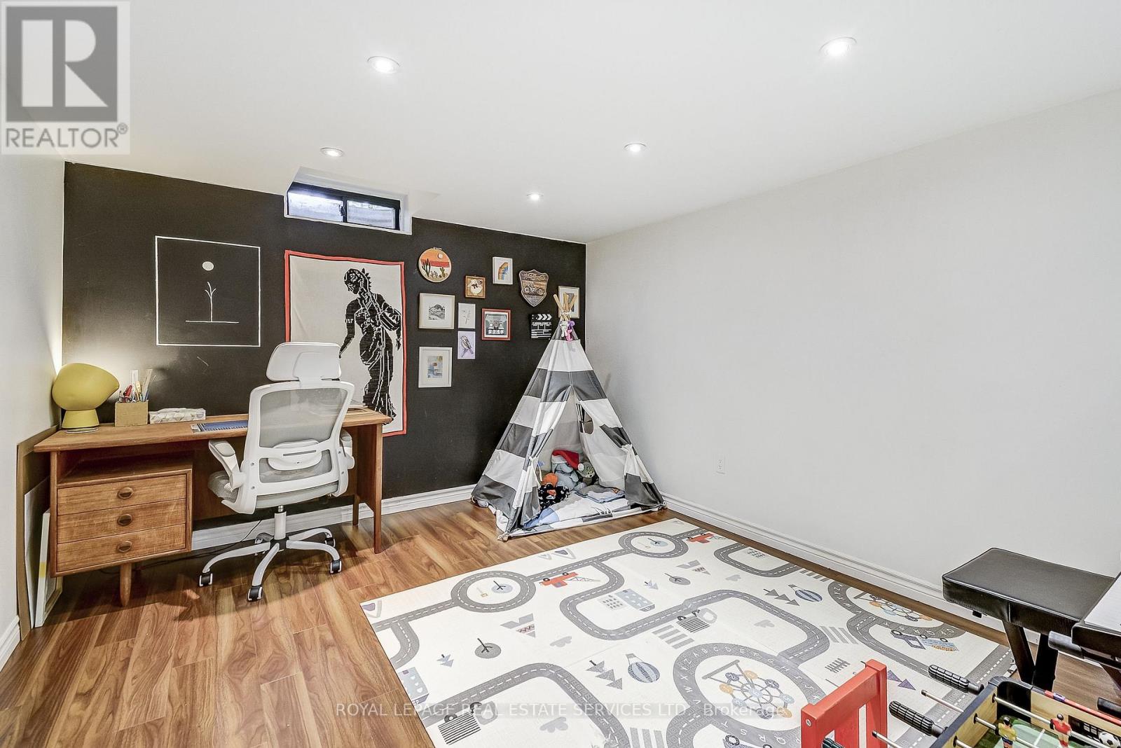 2455 Springforest Drive, Oakville, Ontario  L6M 0A1 - Photo 19 - W12601436