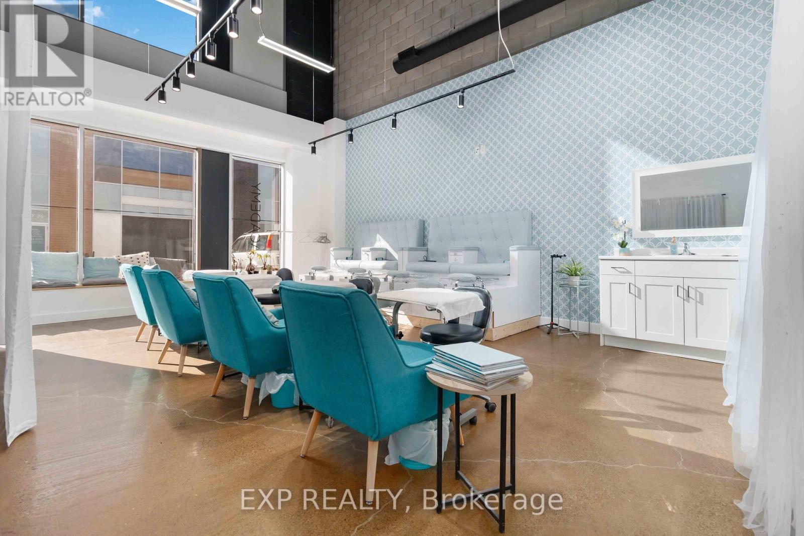 57 - 1215 Queens Way E, Mississauga, Ontario  L4Y 0G4 - Photo 11 - W12601448