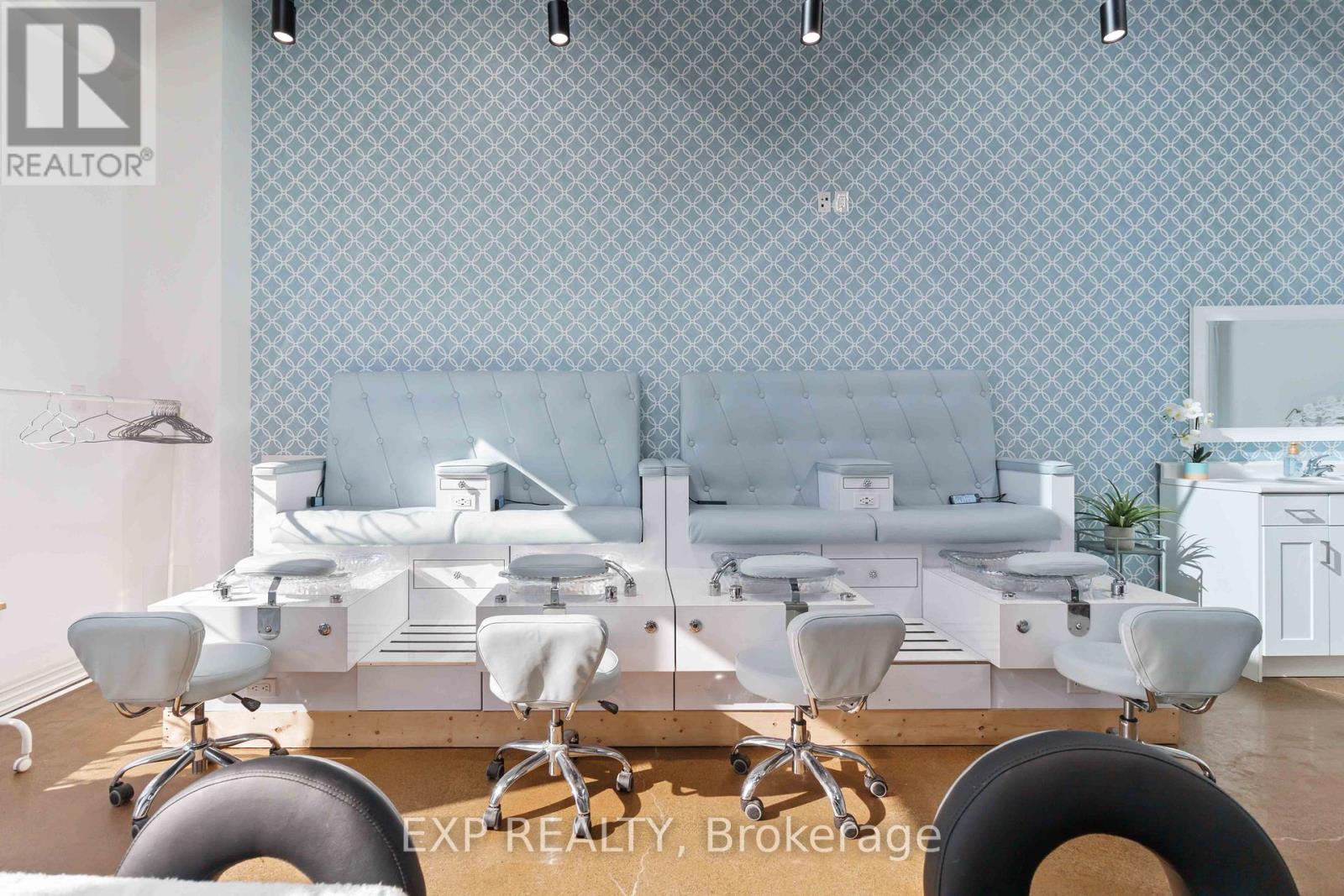 57 - 1215 Queens Way E, Mississauga, Ontario  L4Y 0G4 - Photo 12 - W12601448