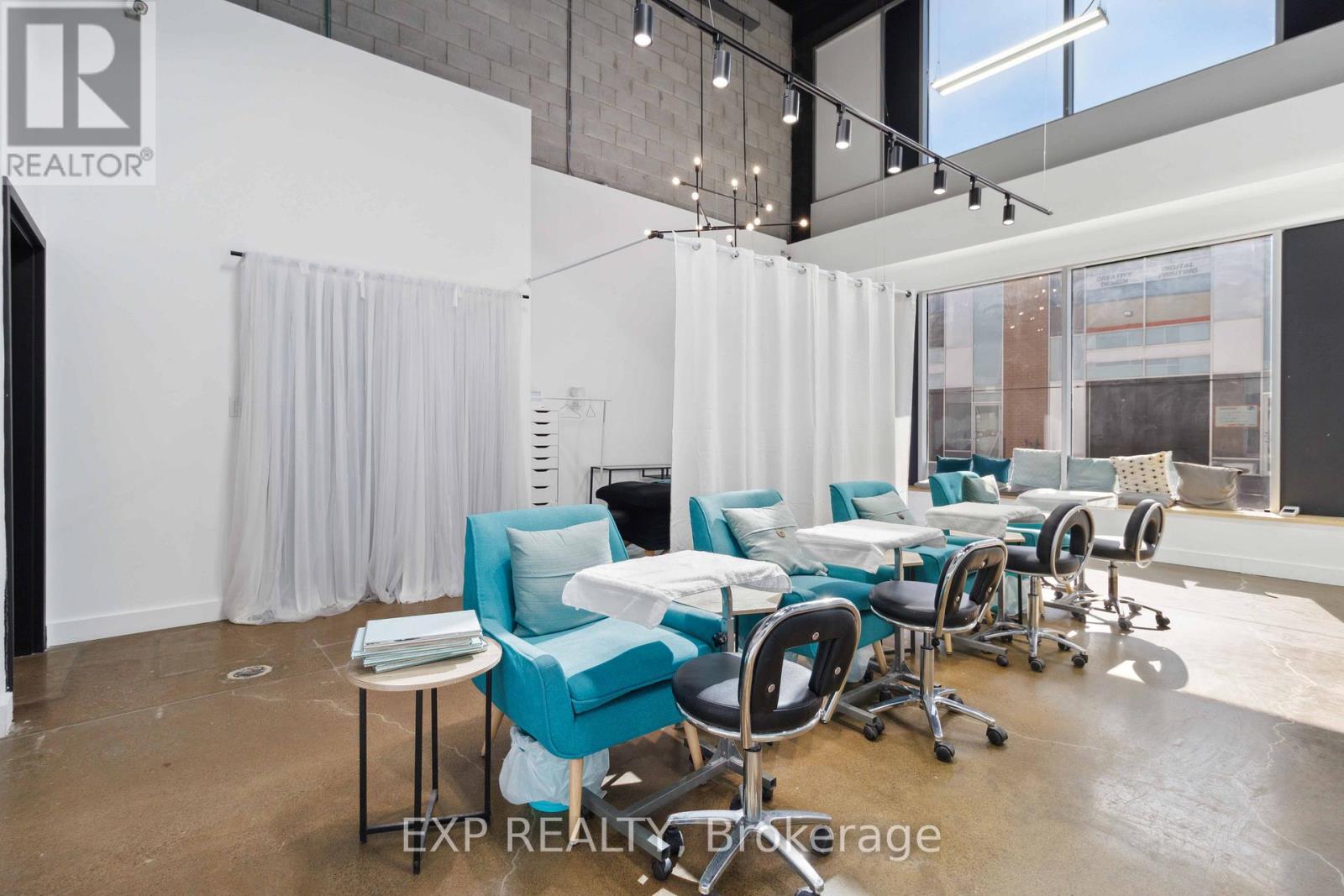 57 - 1215 Queens Way E, Mississauga, Ontario  L4Y 0G4 - Photo 15 - W12601448