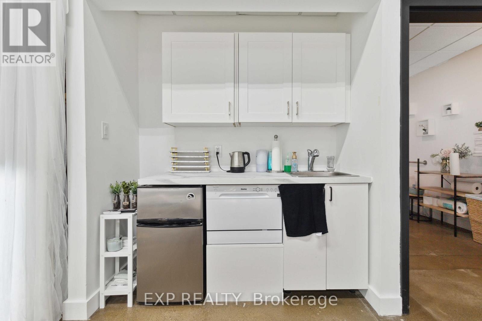 57 - 1215 Queens Way E, Mississauga, Ontario  L4Y 0G4 - Photo 26 - W12601448